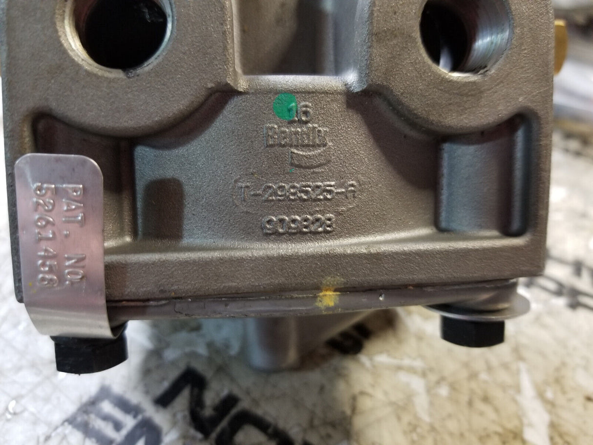 Bendix Brake Relay Valve T-298525-a