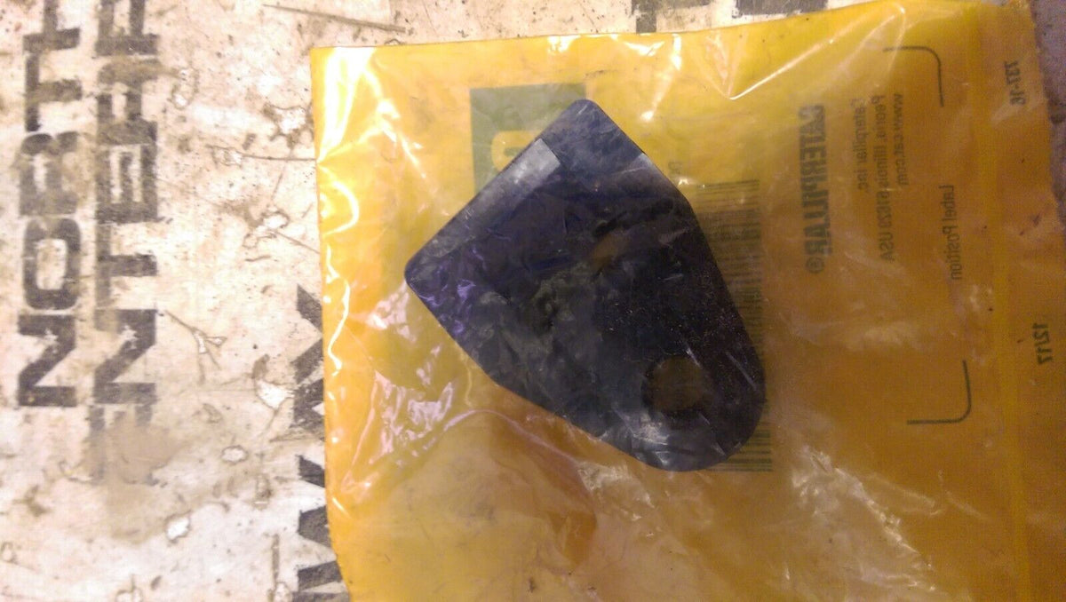 CATERPILLAR 111-4838: CLIP LOT OF 2PC