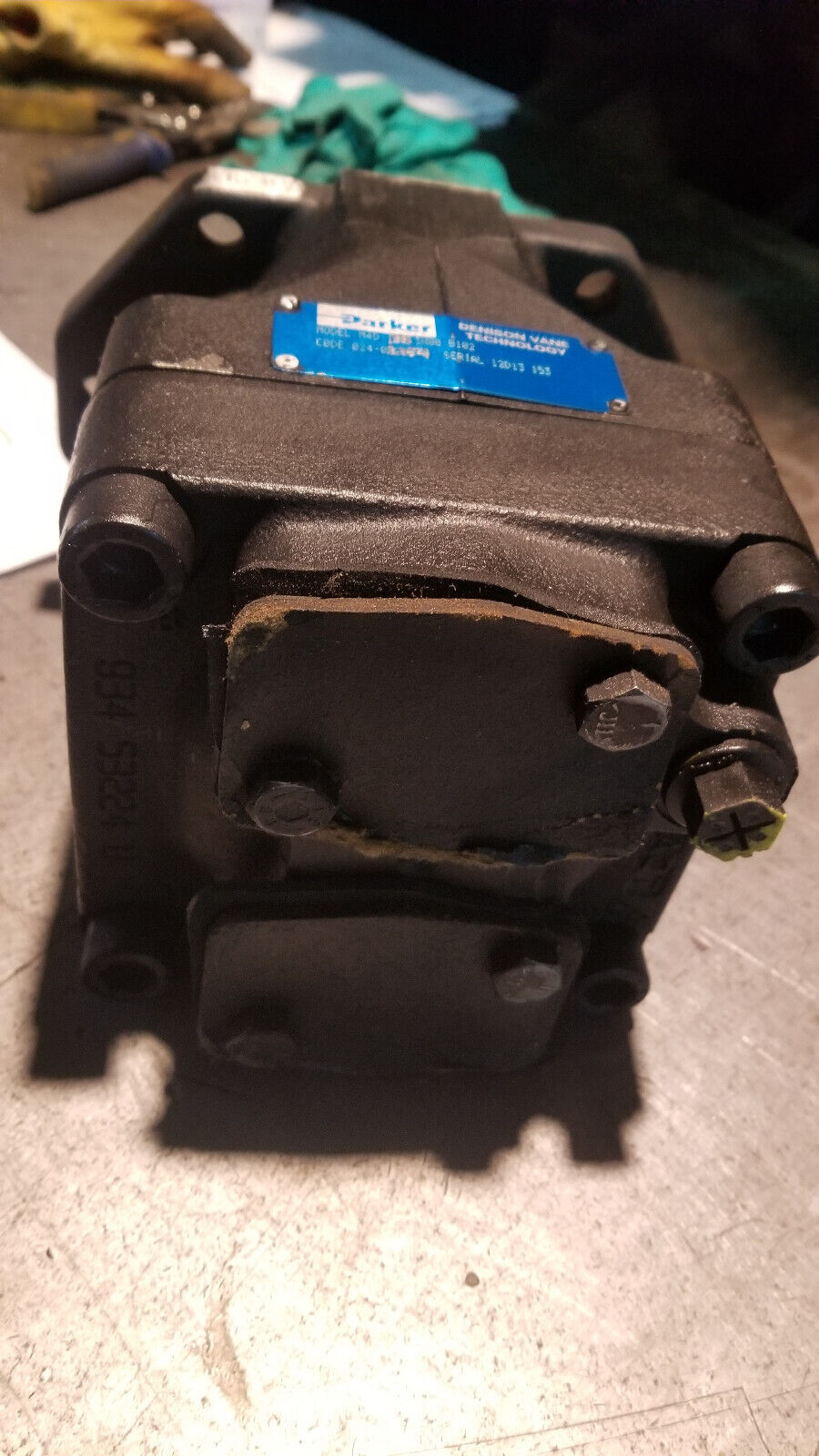 024-02154-0 PARKER DENISON M4D 138 3N00 B102 Medium Duty Vane Motor