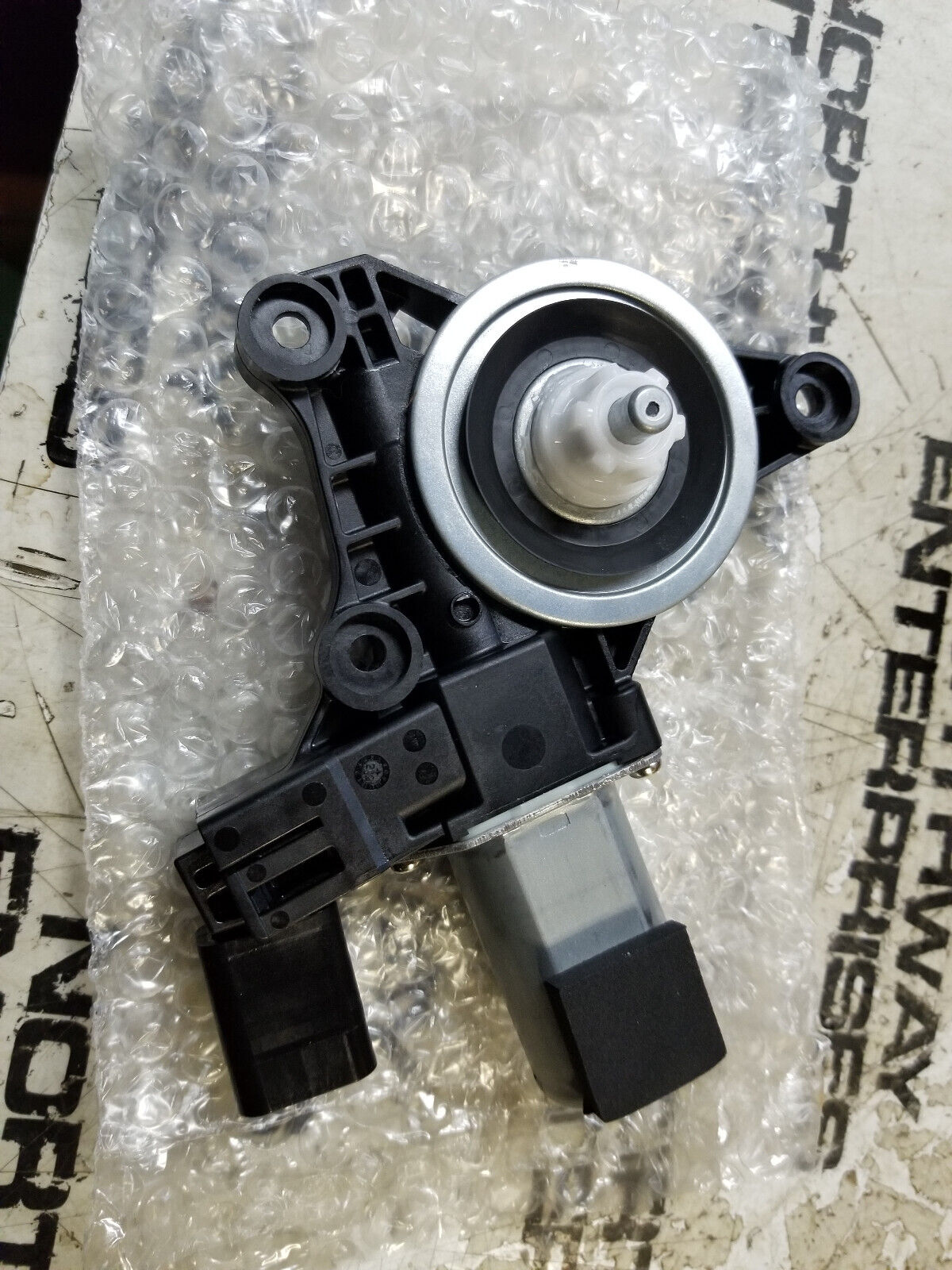 68044805AB 2020-2024 DODGE RAM PICK UP Driver Front Door Window Regulator Motor