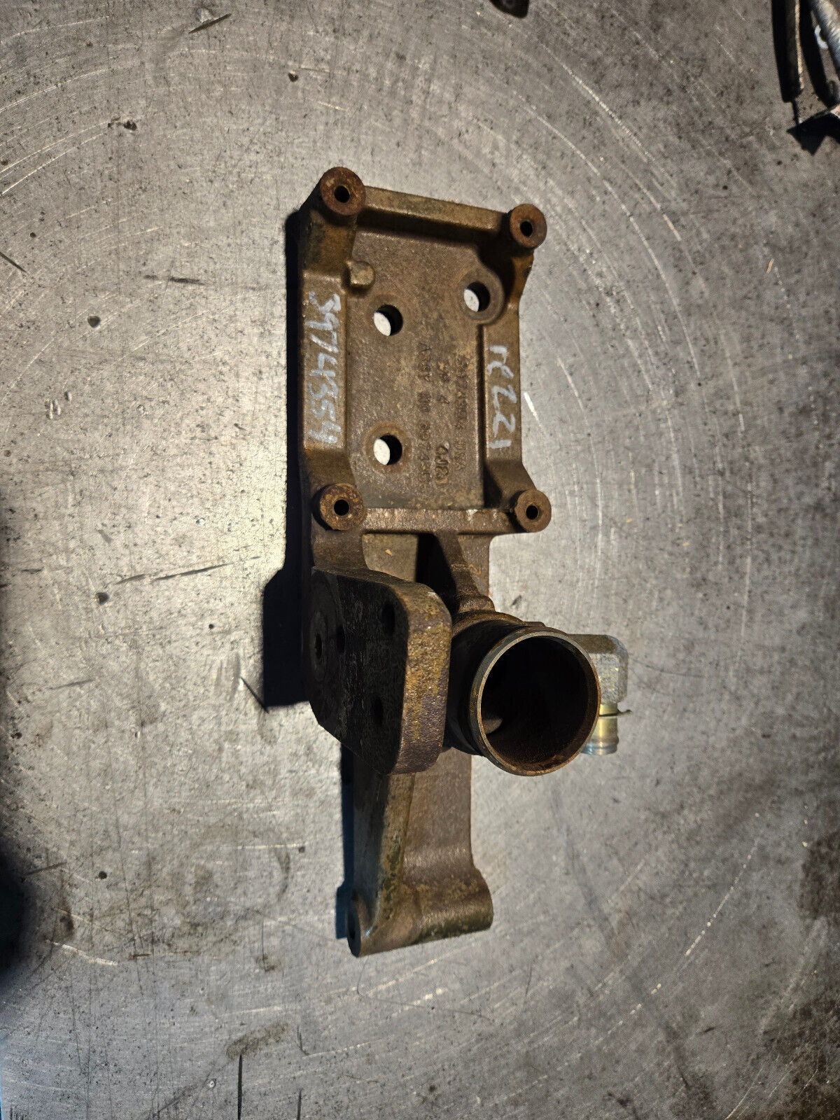 03-07 Dodge Ram Cummins 5.9L Engine Bracket 3974354 Ac compressor bracket re221