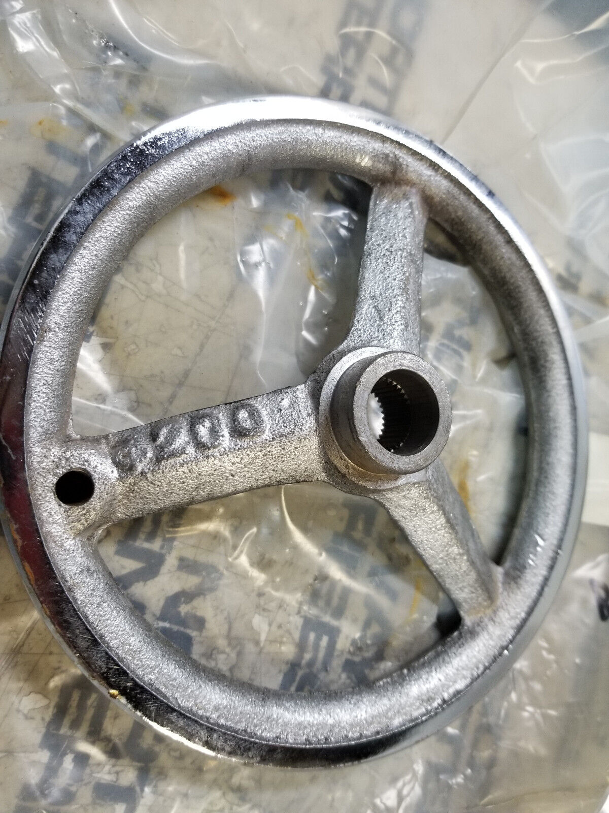 B10-12-049 HAND WHEEL