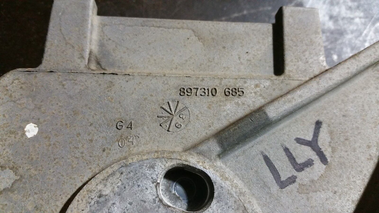 2004.5-2006 Chevy GMC 6.6 LLY Duramax Alternator Bracket 897310685 97310685