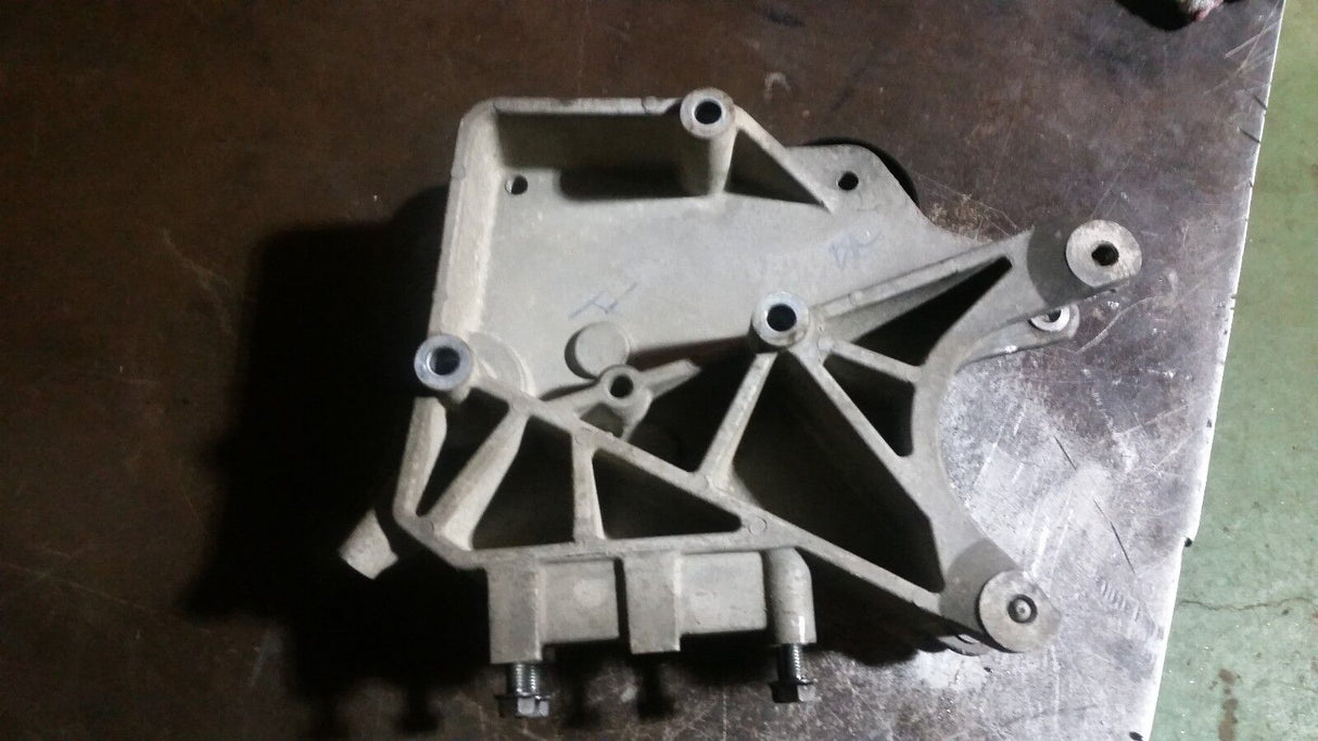 2004.5-2006 Chevy GMC 6.6 LLY Duramax Alternator Bracket 897310685 97310685