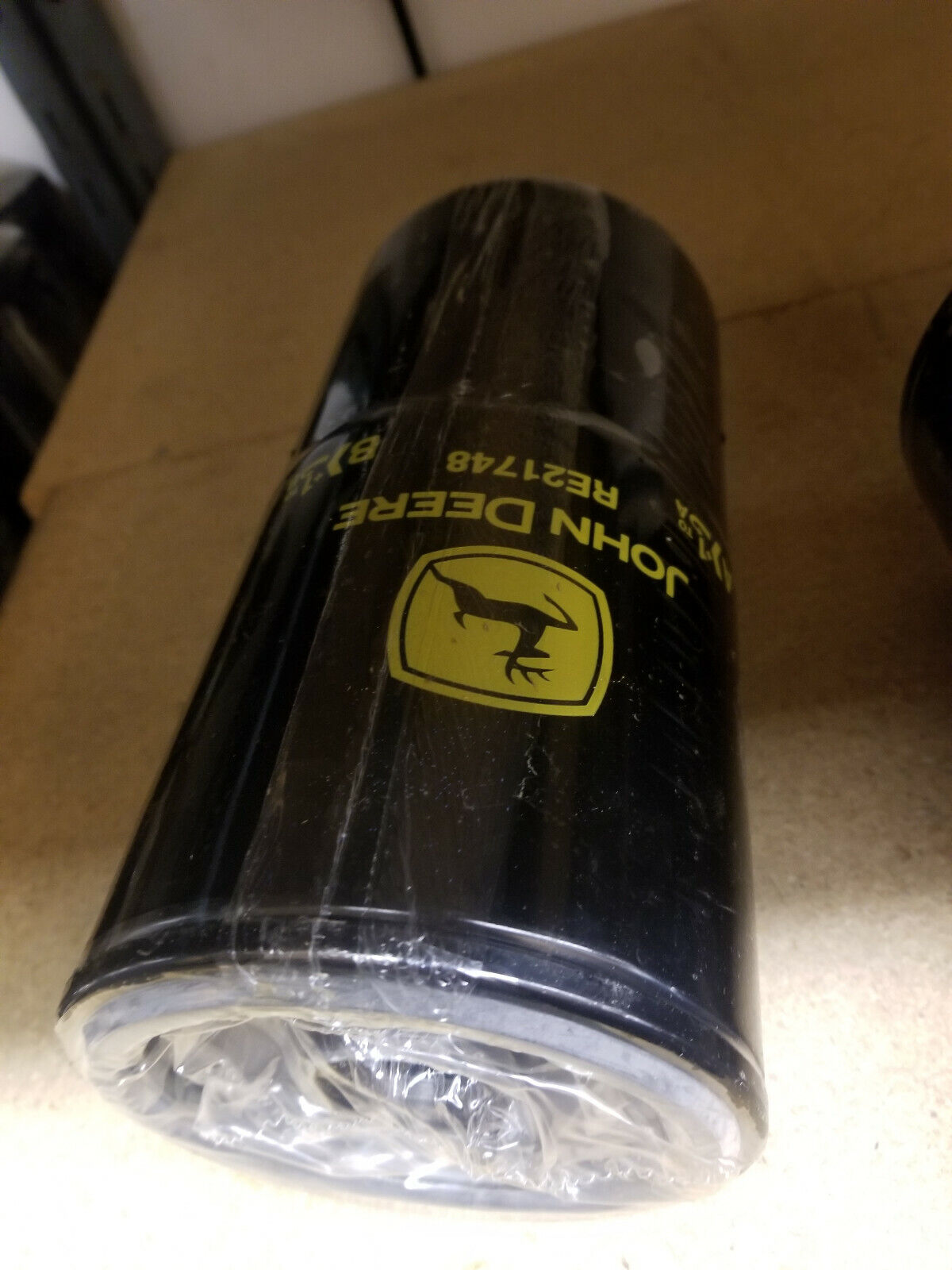 RE21748 JOHN DEERE OIL FILTER