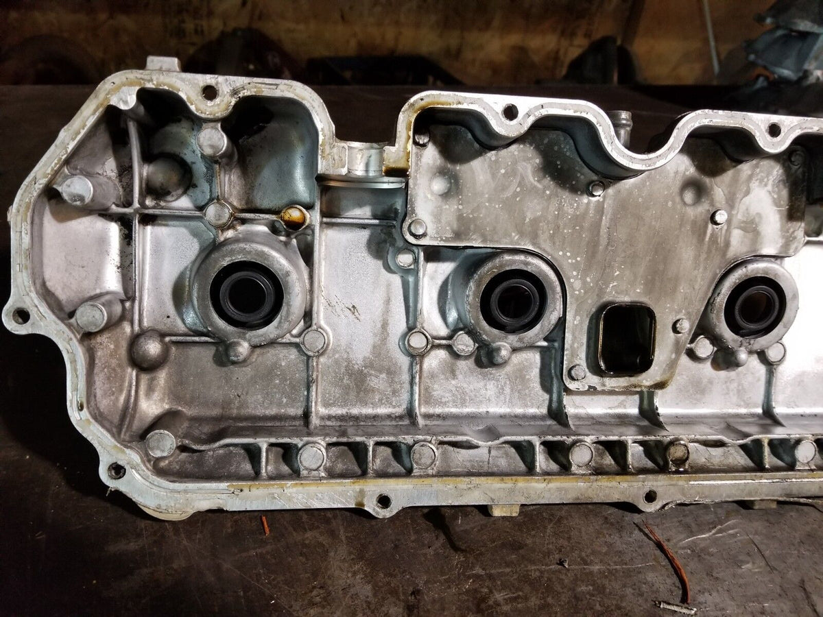 LB7 01 02 03 04 Duramax Diesel UPPER Valve Cover 97223559 REF818