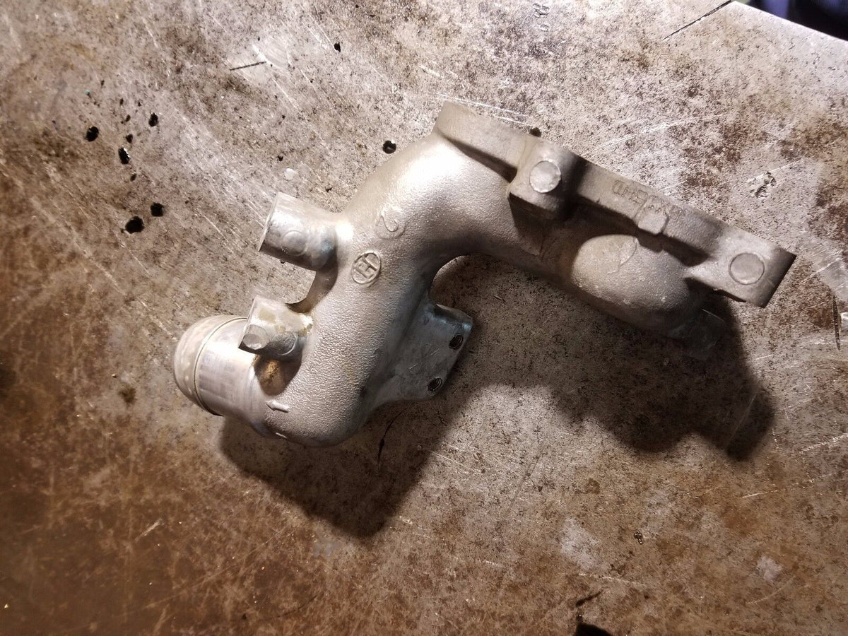 11-15 2011-2015 6.6 DURAMAX LML DIESEL Thermostat Housing 12645998 12642717