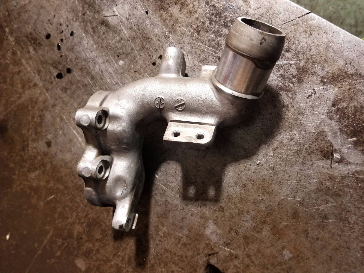 11-15 2011-2015 6.6 DURAMAX LML DIESEL Thermostat Housing 12645998 12642717