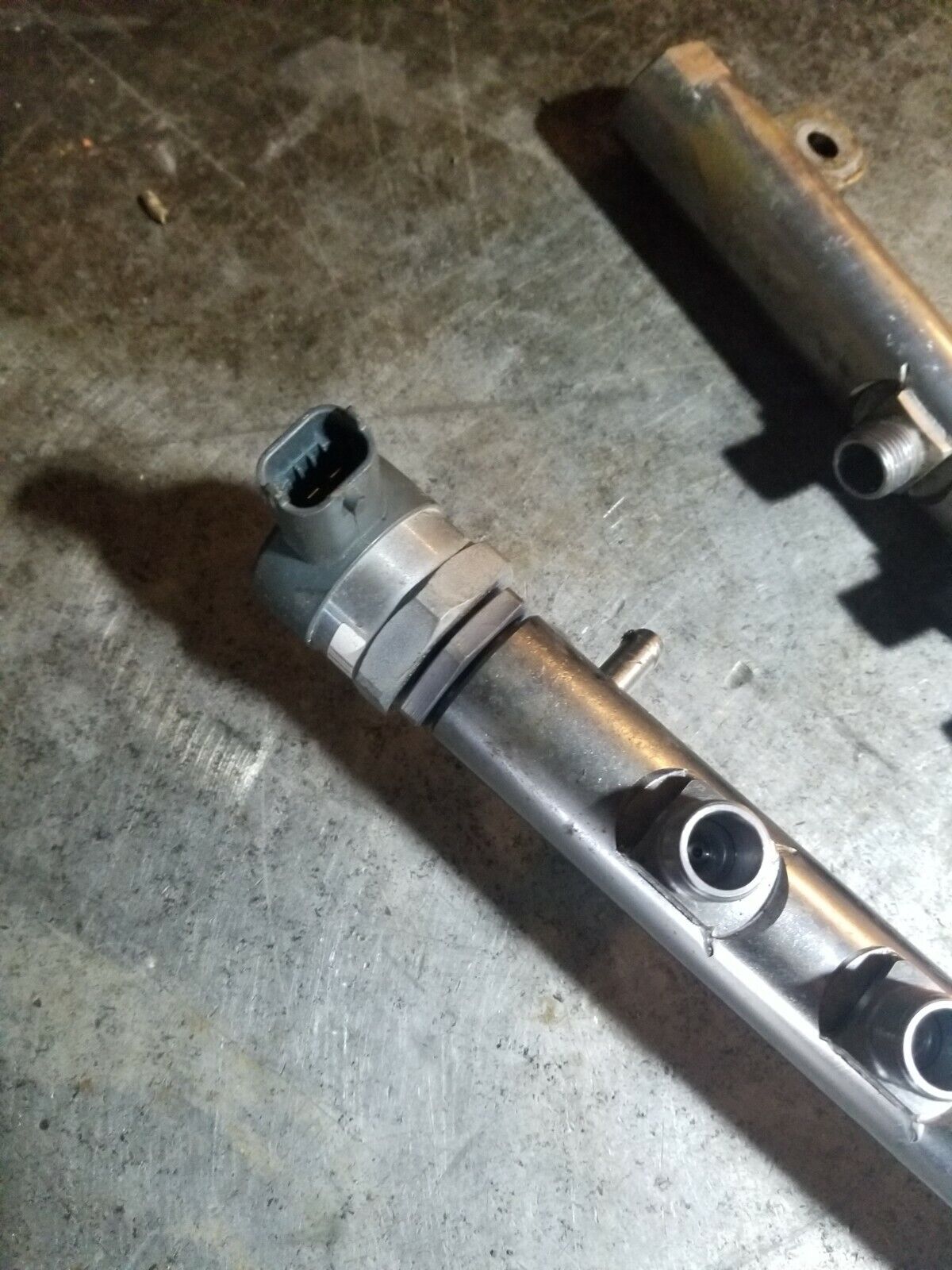 2011-2015 Duramax LML High Pressure Fuel Rails 12651989 12620532 refbc