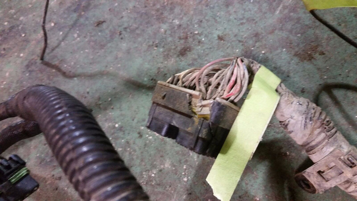 6.7L CUMMINS ENGINE HARNESS FOR PARTS 4946123 4945369
