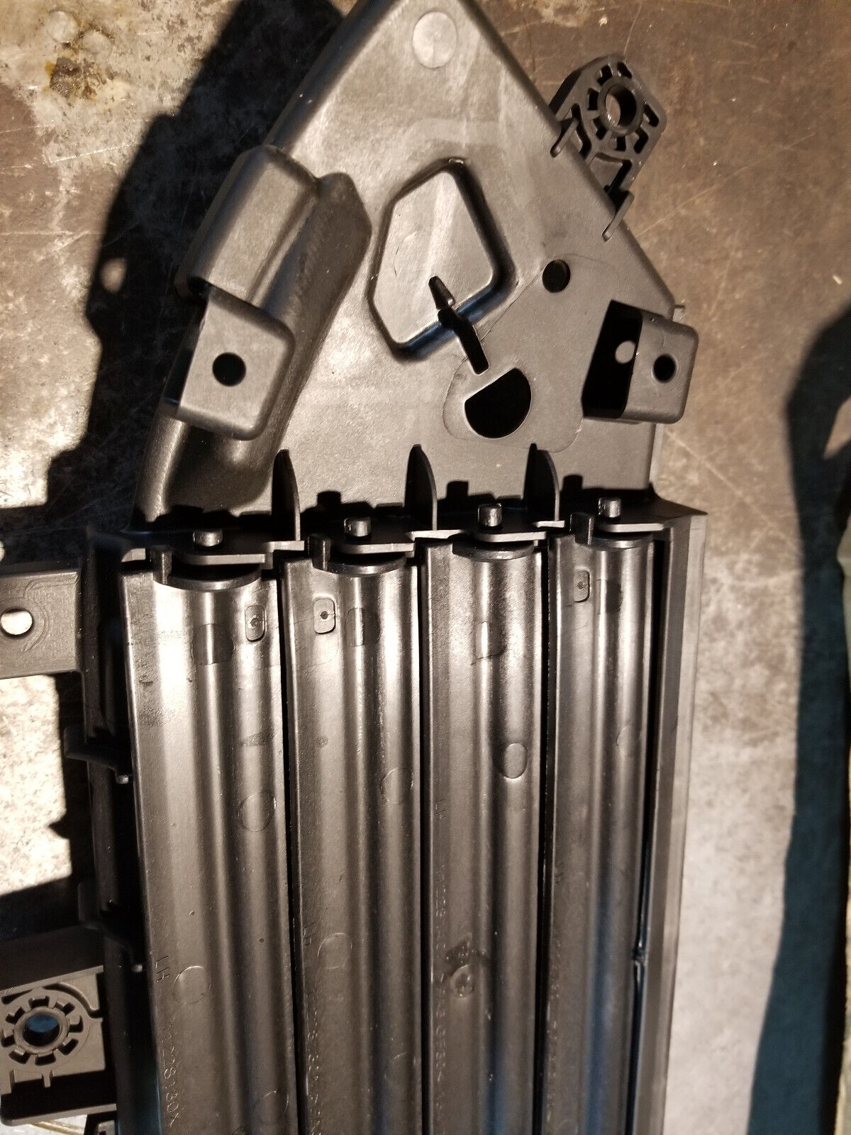 2017-2024 Chrysler Pacifica Active Shutter Grille 68438679 68438679AC