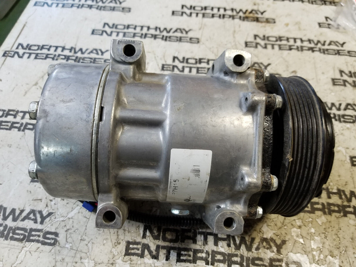AC COMPRESSOR P7H15 20427007 40601.8T1