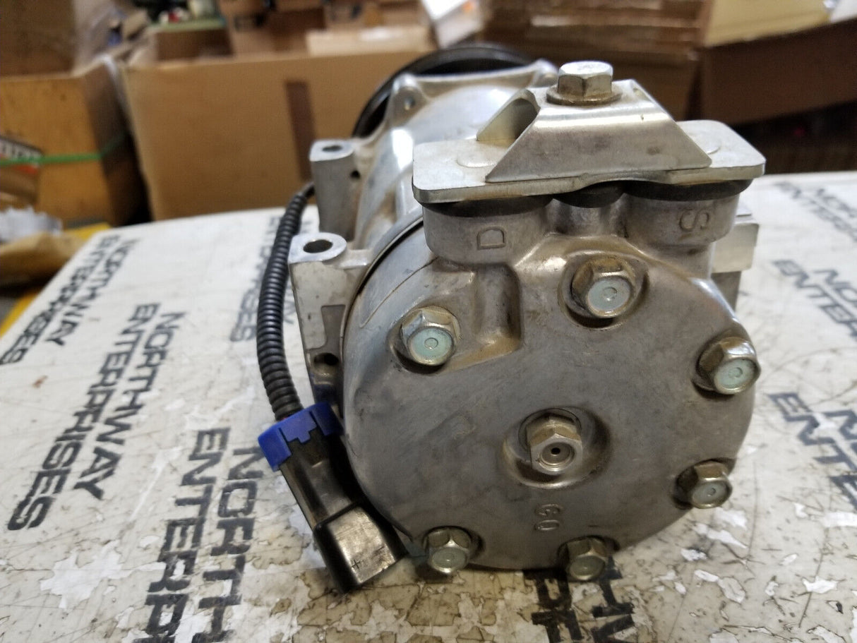 AC COMPRESSOR P7H15 20427007 40601.8T1