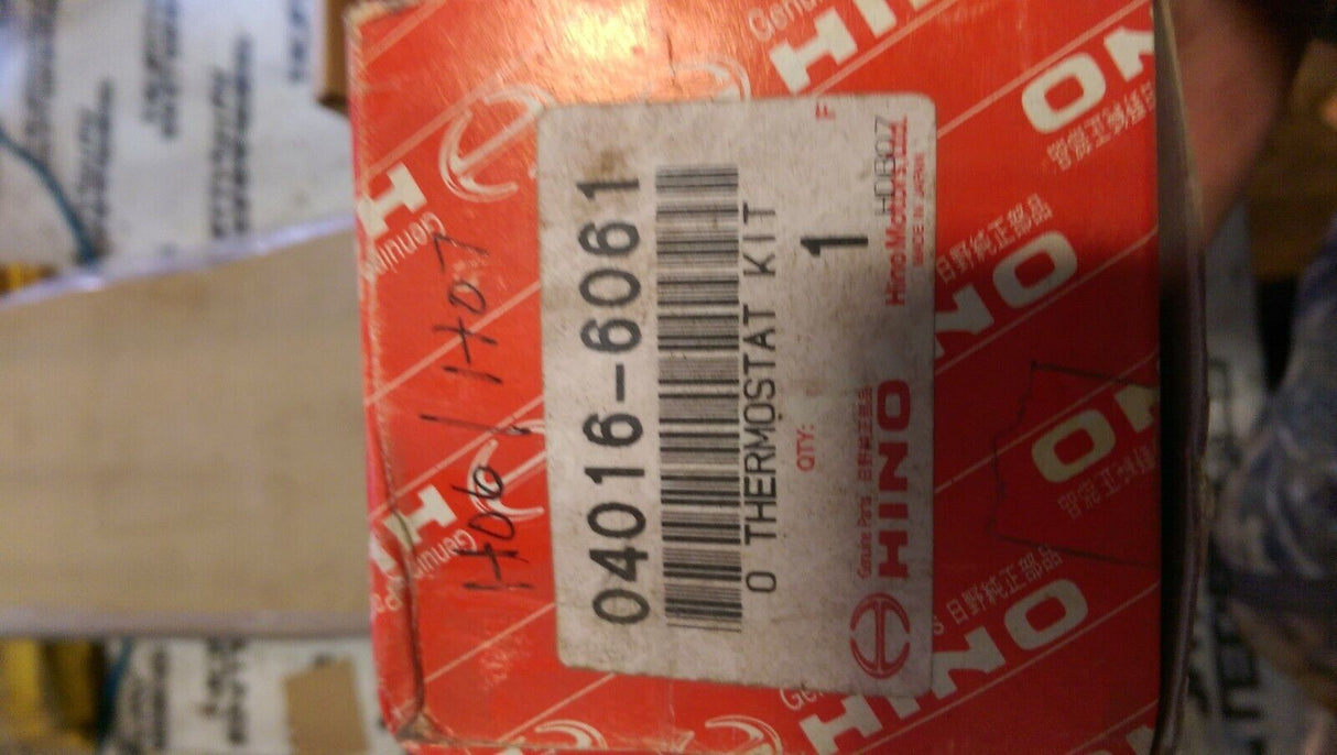 04016-6061 HINO THERMOSTAT