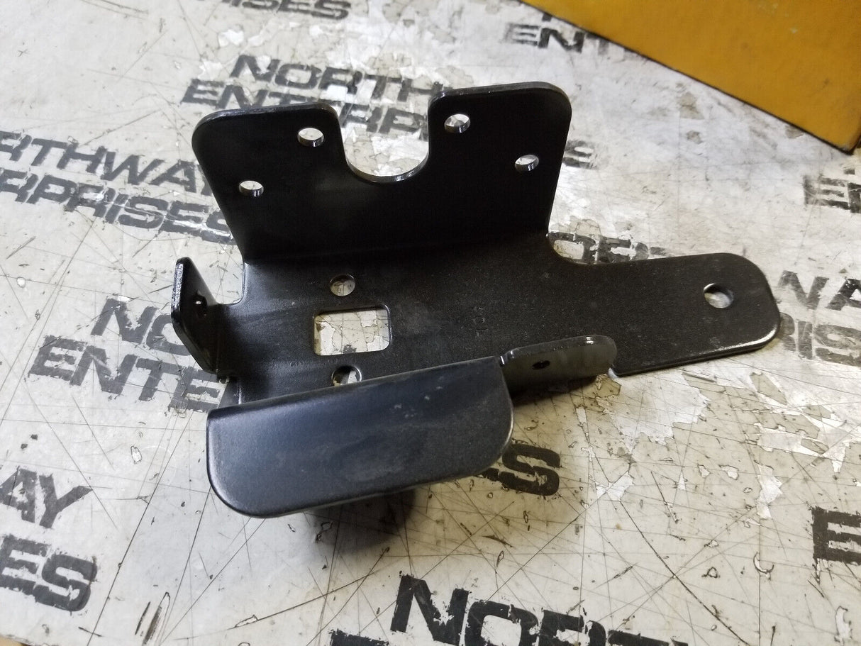 NEW CATERPILLAR 345-6233 Latch Cover Mounting Bracket 3456233