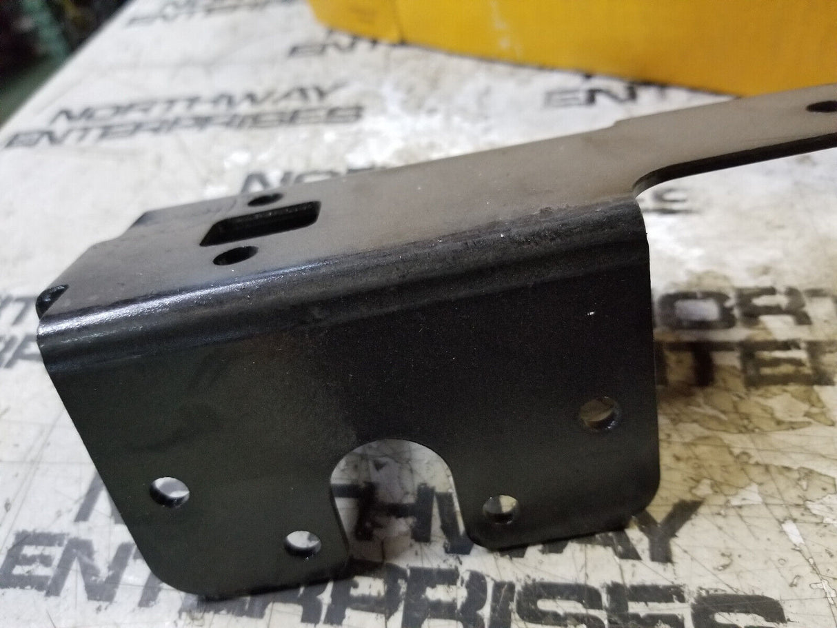 NEW CATERPILLAR 345-6233 Latch Cover Mounting Bracket 3456233