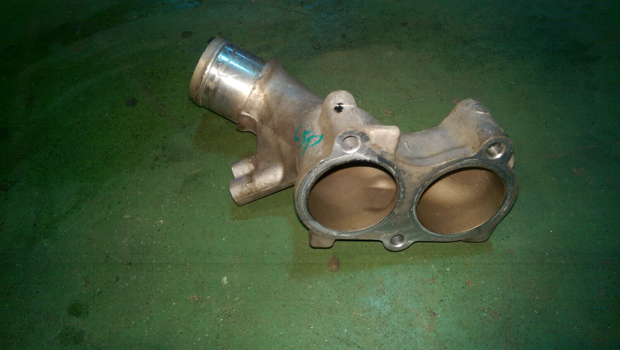 L5P Engine Coolant Outlet Flange Part Number: 12706111 cross 1270615 Thermostat