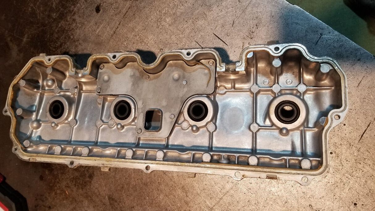 01 02 03 04 LB7 Duramax Diesel UPPER Valve Cover 97223559 ref312