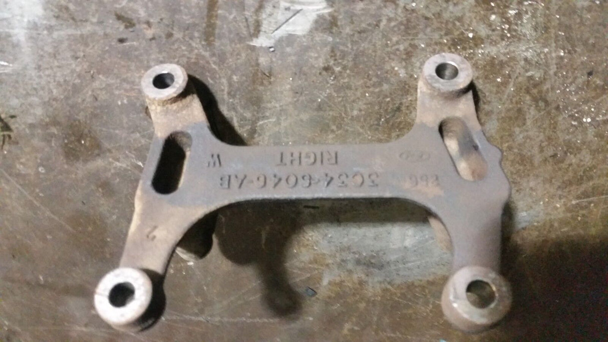 03 04 05 06 07 F250 F350 6.0L Right Passenger Side Engine Motor Mount