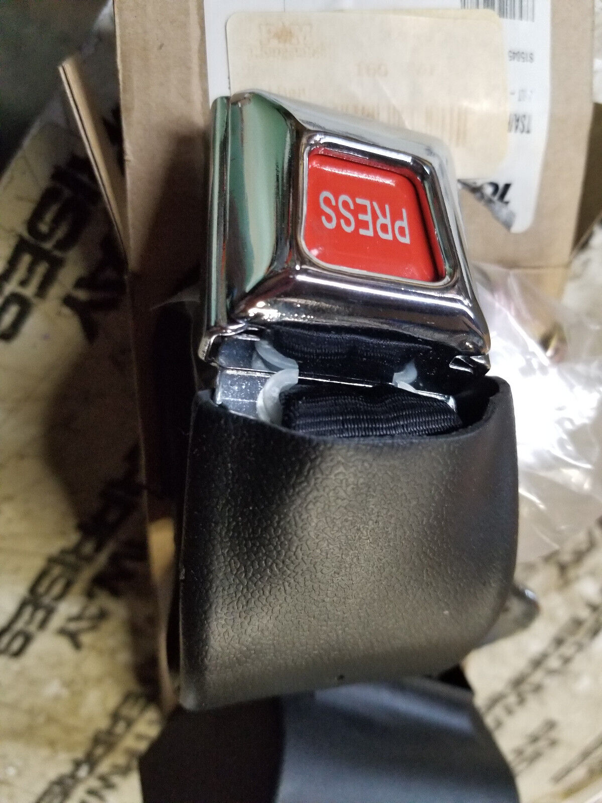 1374750: Hyster Forklift BELT - SEAT RETRACTABLE HY1374750