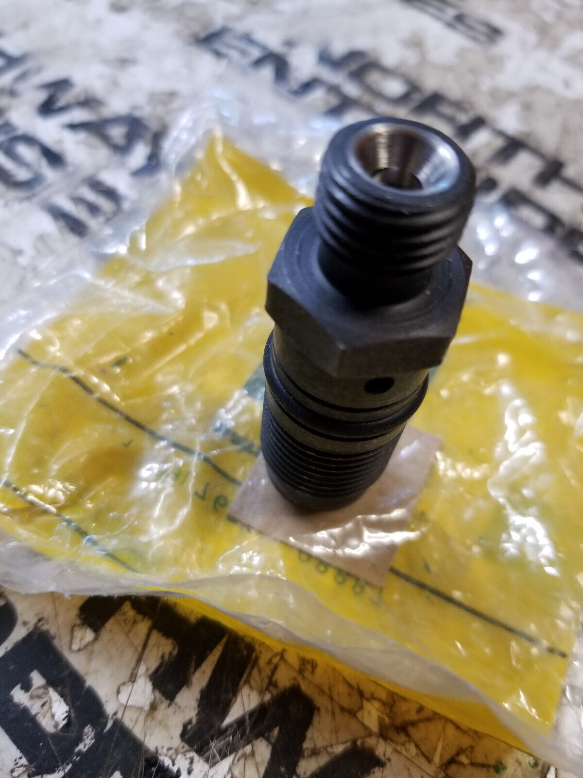 CATERPILLAR 9L-7675 INJECTOR ADAPTER 9L7675