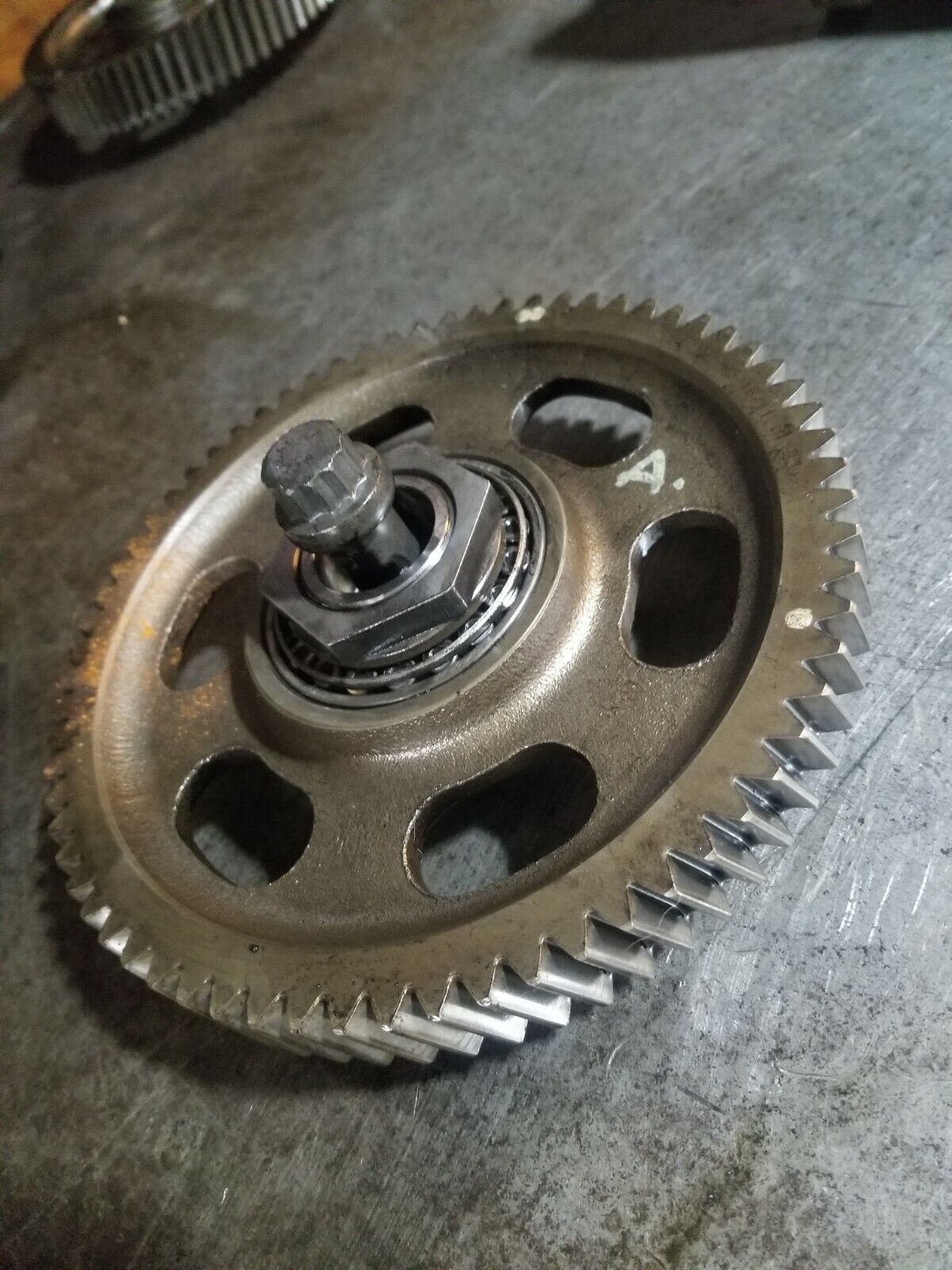 1824635C1 MAXXFORCE DT ENGINE UPPER IDLER TIMING GEAR INTERNATIONAL