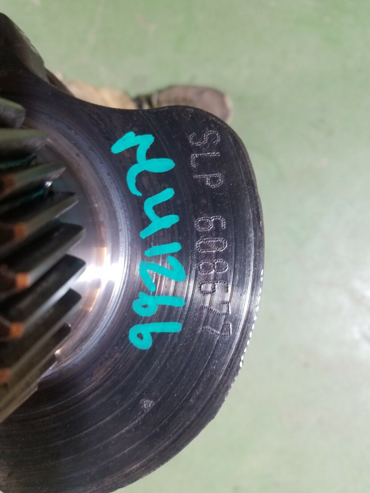 CUMMINS 5.9L USED OEM CRANKSHAFT 98-01 3929037 3929027 ANGLE CUT GEAR
