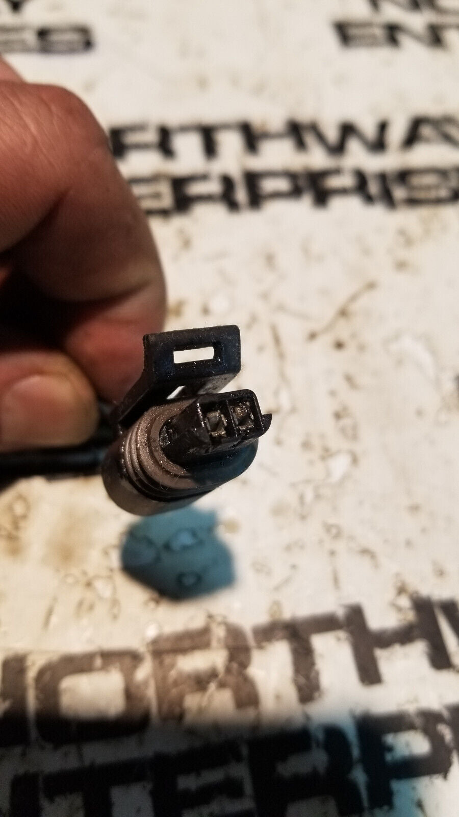 2001 5.9L CUMMINS PIGTAIL 2 PIN 2 WIRE purple