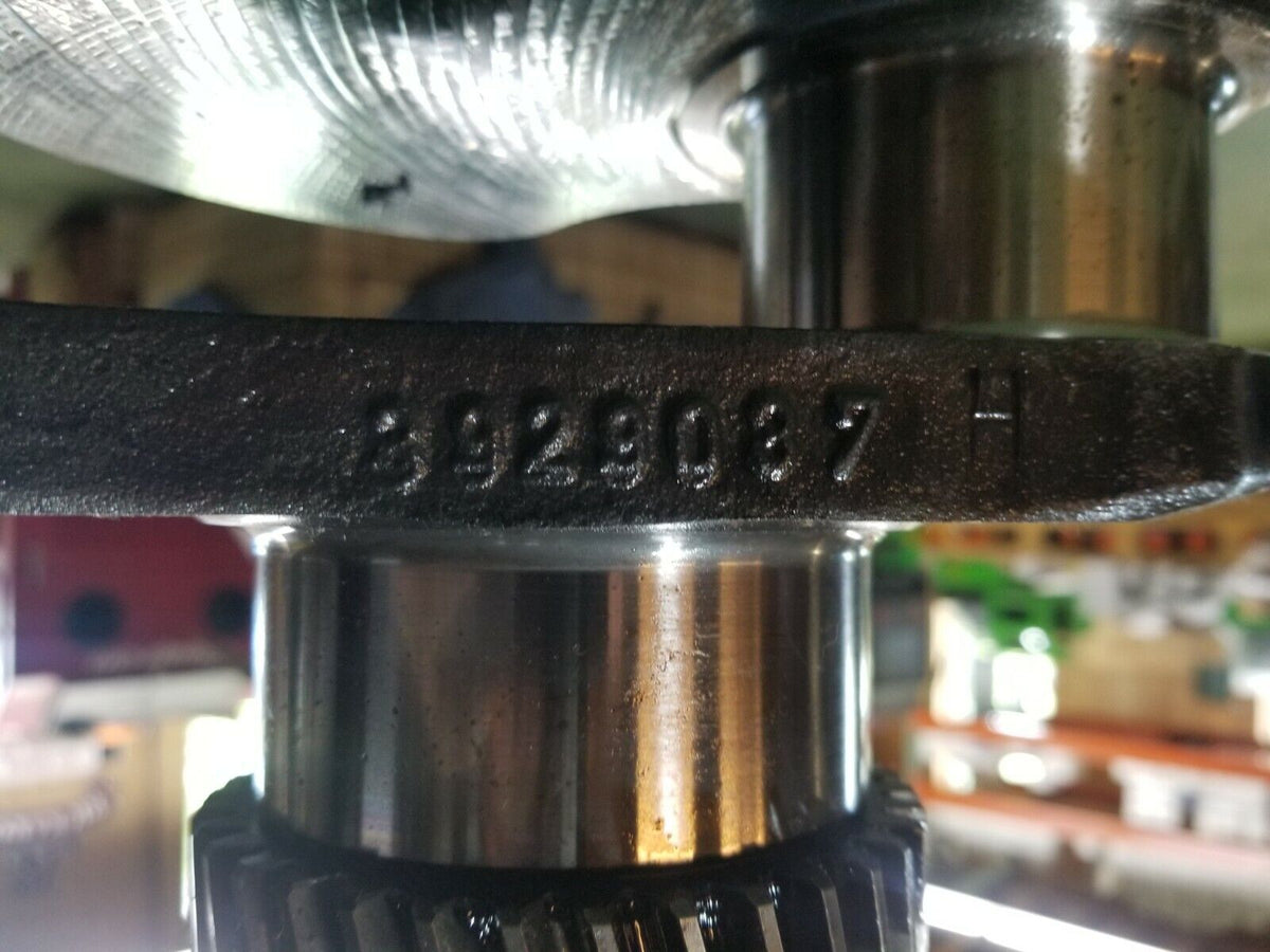 CUMMINS 5.9L USED OEM CRANKSHAFT 98-01 3929037 3929027 ANGLE CUT GEAR