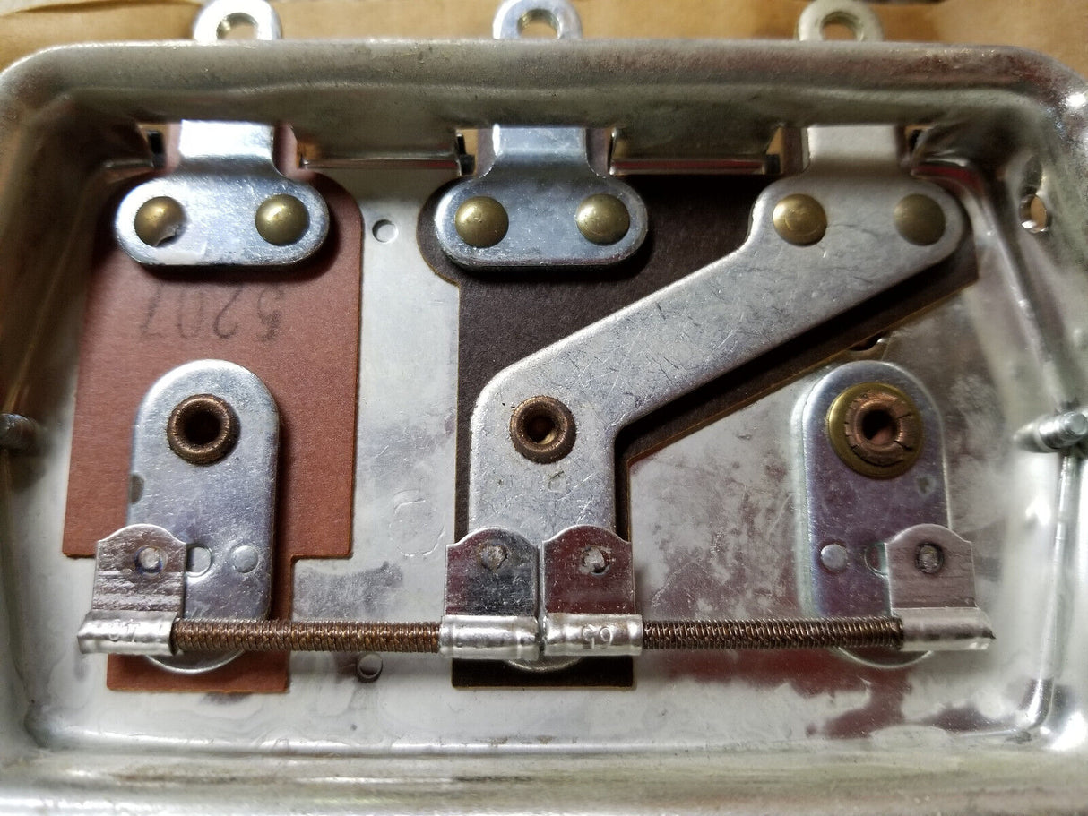 STANDARD VR20 VOLTAGE REGULATOR 12V VR-20