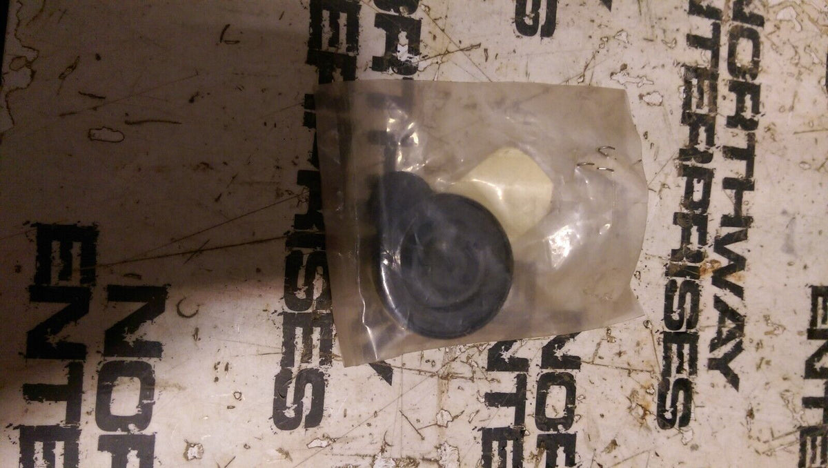 JOHN DEERE 4414476 CAP
