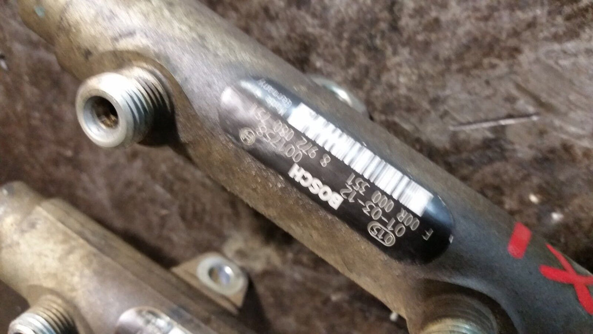 01 02 03 04 2001 2002 2003 Duramax LB7 High Pressure Fuel Rail 8972080751