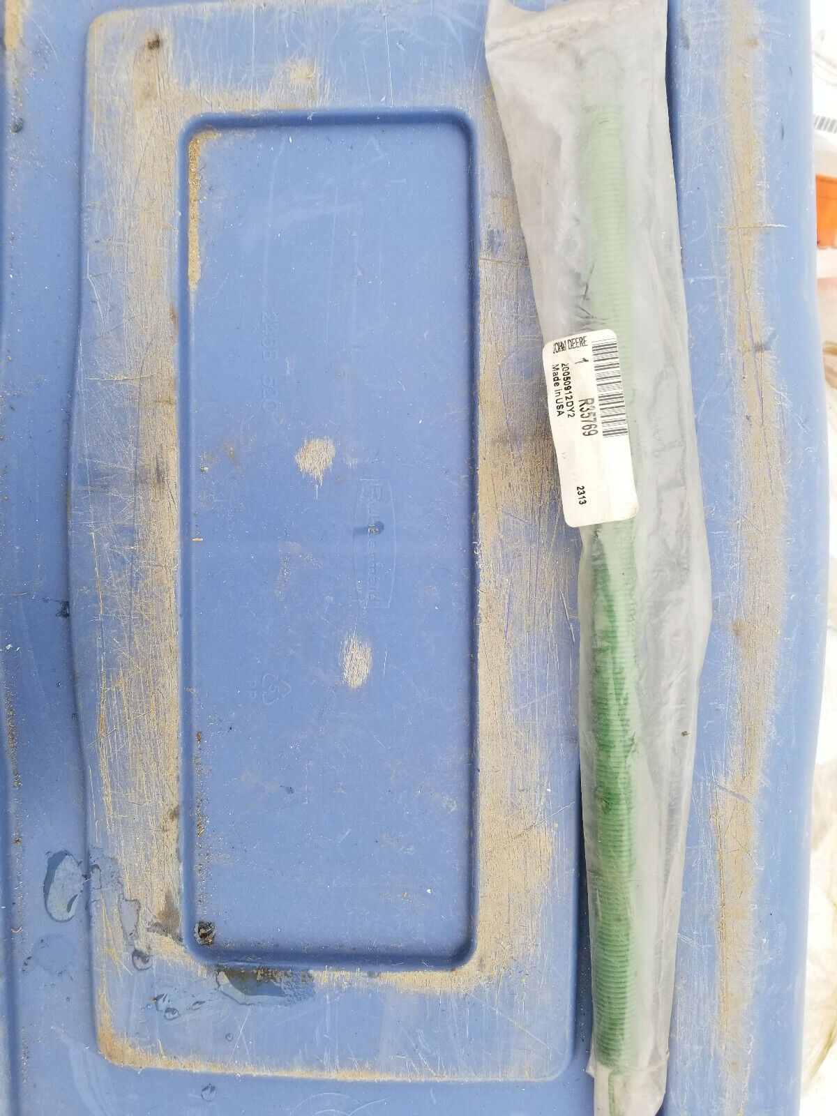 JOHN DEERE R35769 SPRING