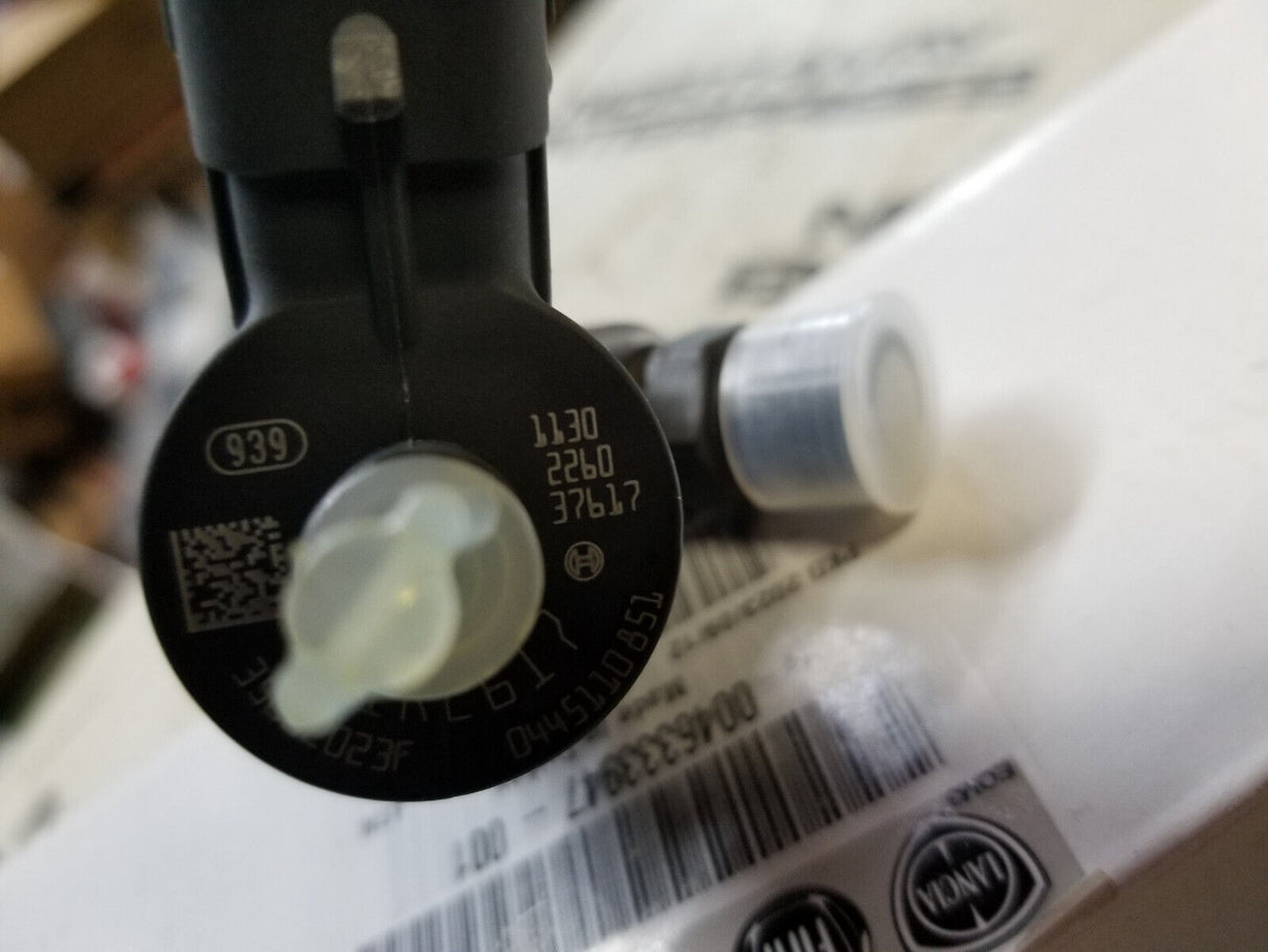 68490022AA New Fuel Injector 3.0L DIESEL 20-22 JEEP WRANGLER RAM 0445110851