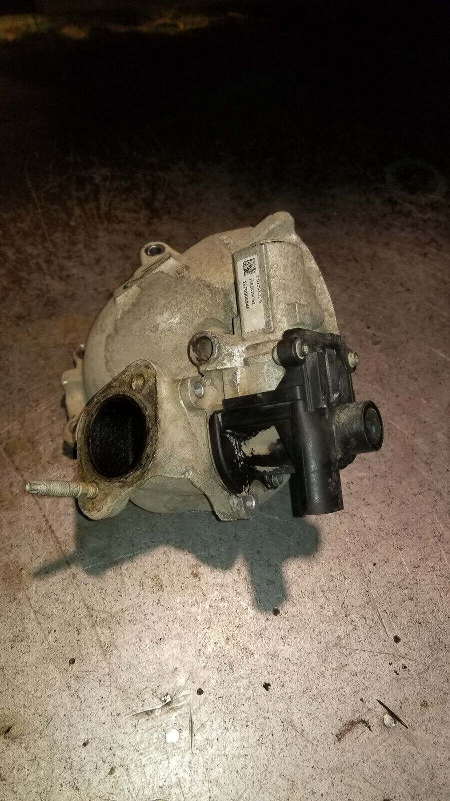 6.4 Powerstroke Turbo Diesel 6.4L International A350 EGR INTAKE VALVE 1885819c92