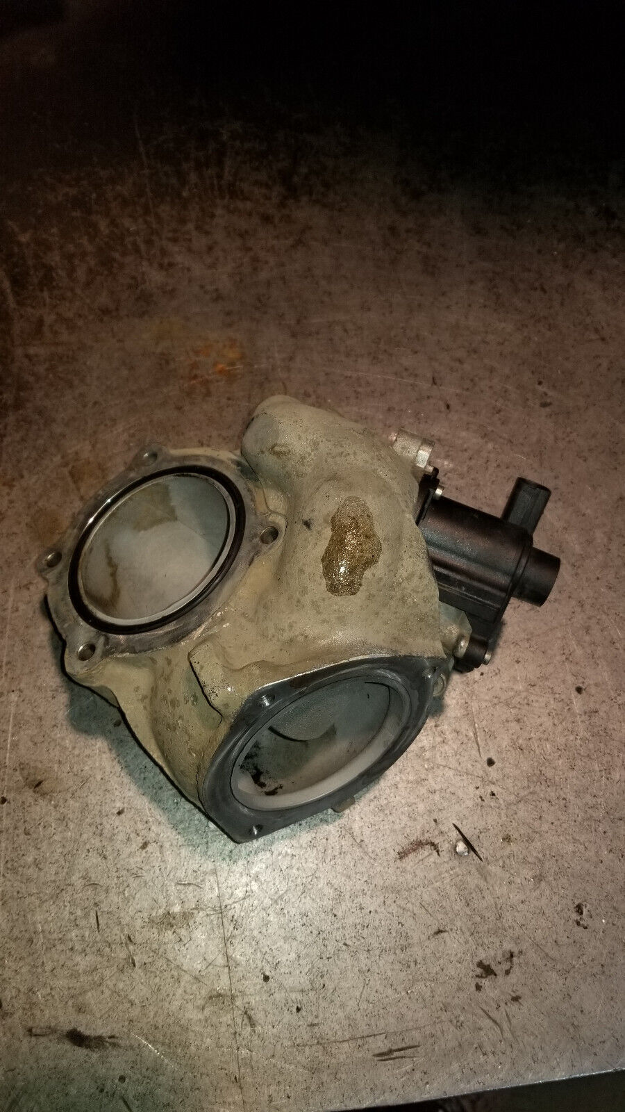 6.4 Powerstroke Turbo Diesel 6.4L International A350 EGR INTAKE VALVE 1885819c92