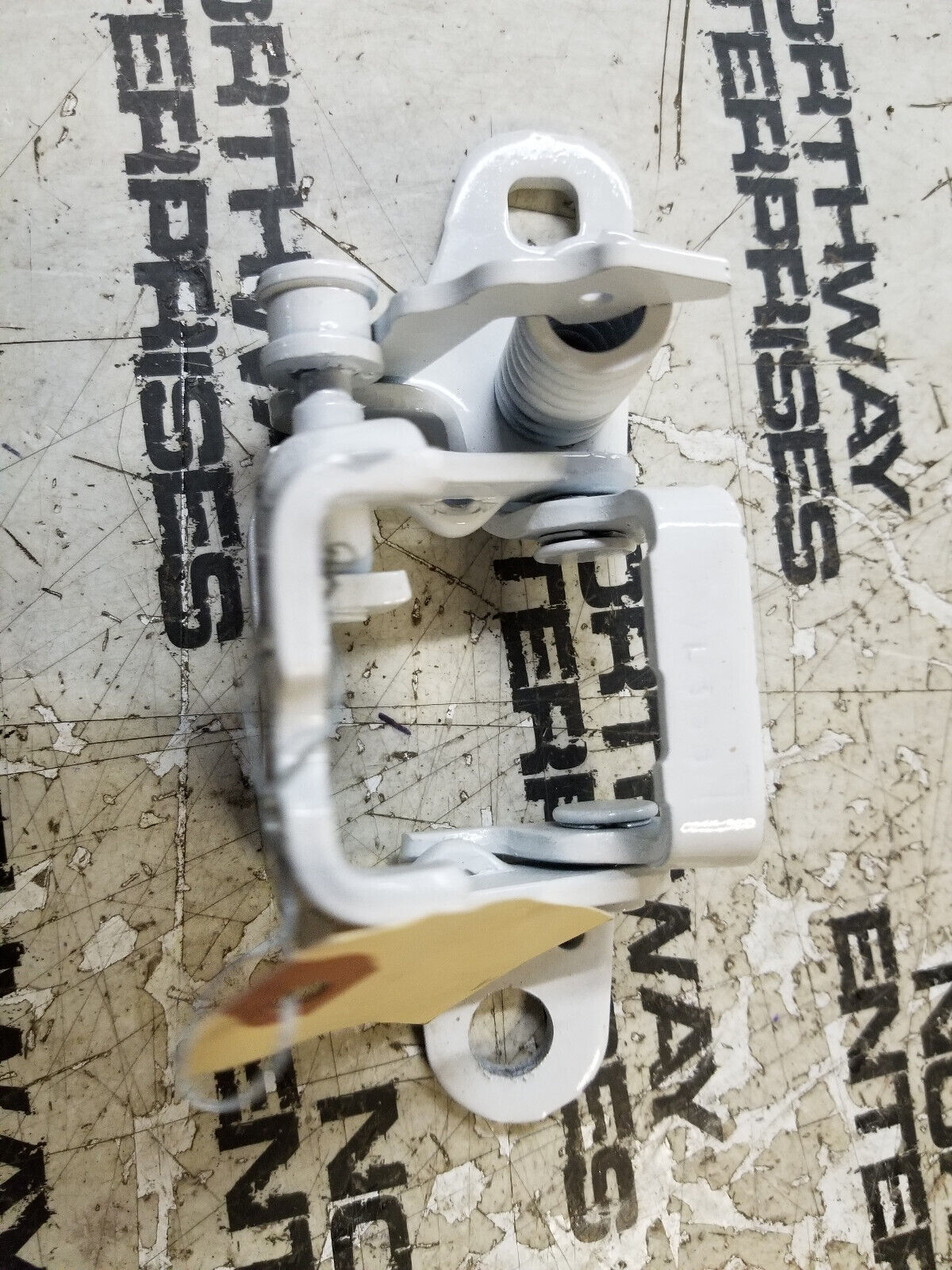 10-20 RAM 1500 2500 3500 11-20 4500 5500 REAR DOOR HINGE LOWER MOPAR 68058533AD