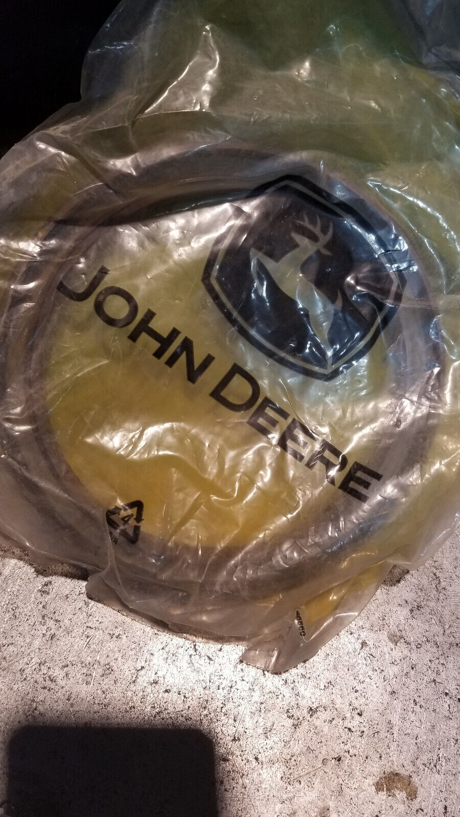 4641671 JOHN DEERE SEAL