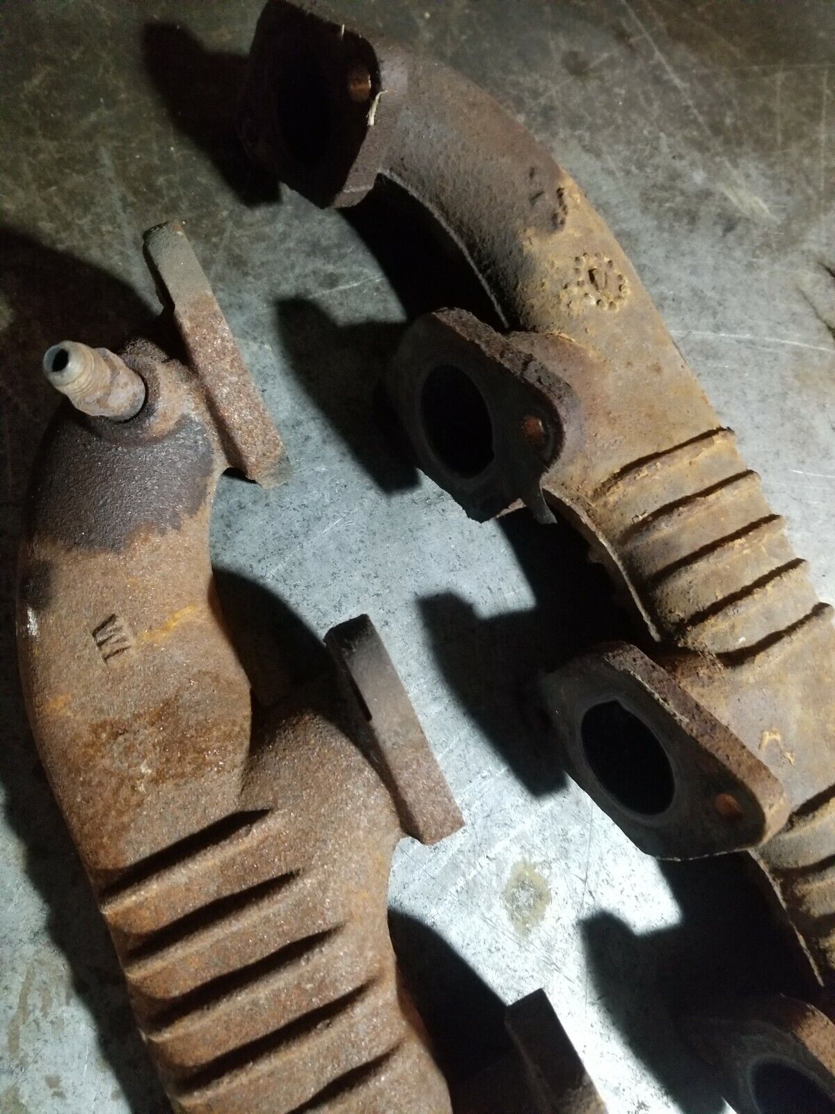 Ford Powerstroke 6.0 6L Diesel Exhaust Manifolds Set 1840770C1 18409904C1