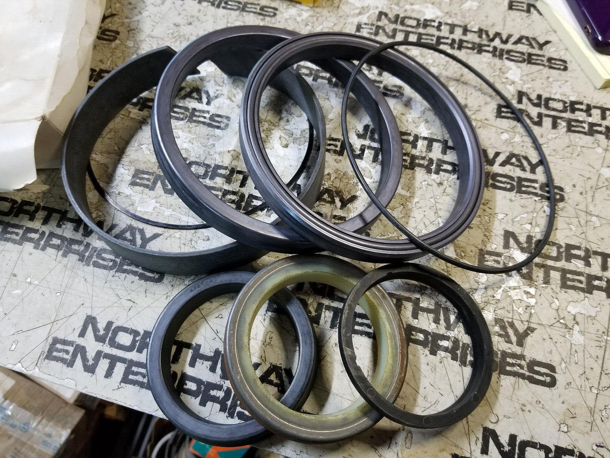 132-970-005 D8K TILT CYLINDER SEAL KIT