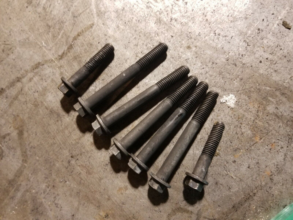 2005-2018 5.9l 6.7L Cummins Rocker Housing Bolts 04429096 04638665