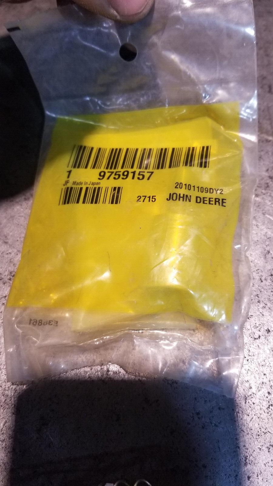 9759157 JOHN DEERE PISTON