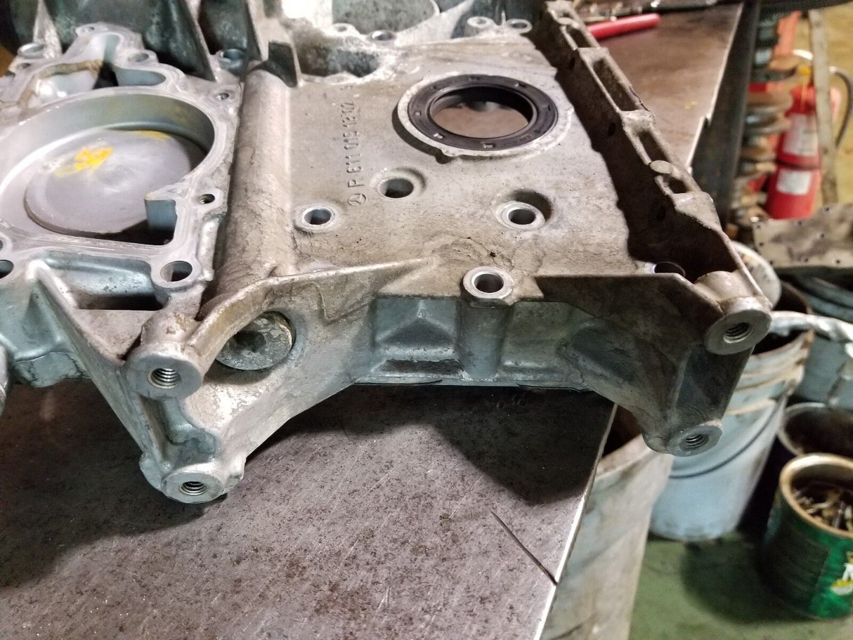 R6110151302 OEM 2005 Dodge SPRINTER 2500 2.7l Diesel Engine Timing Cover