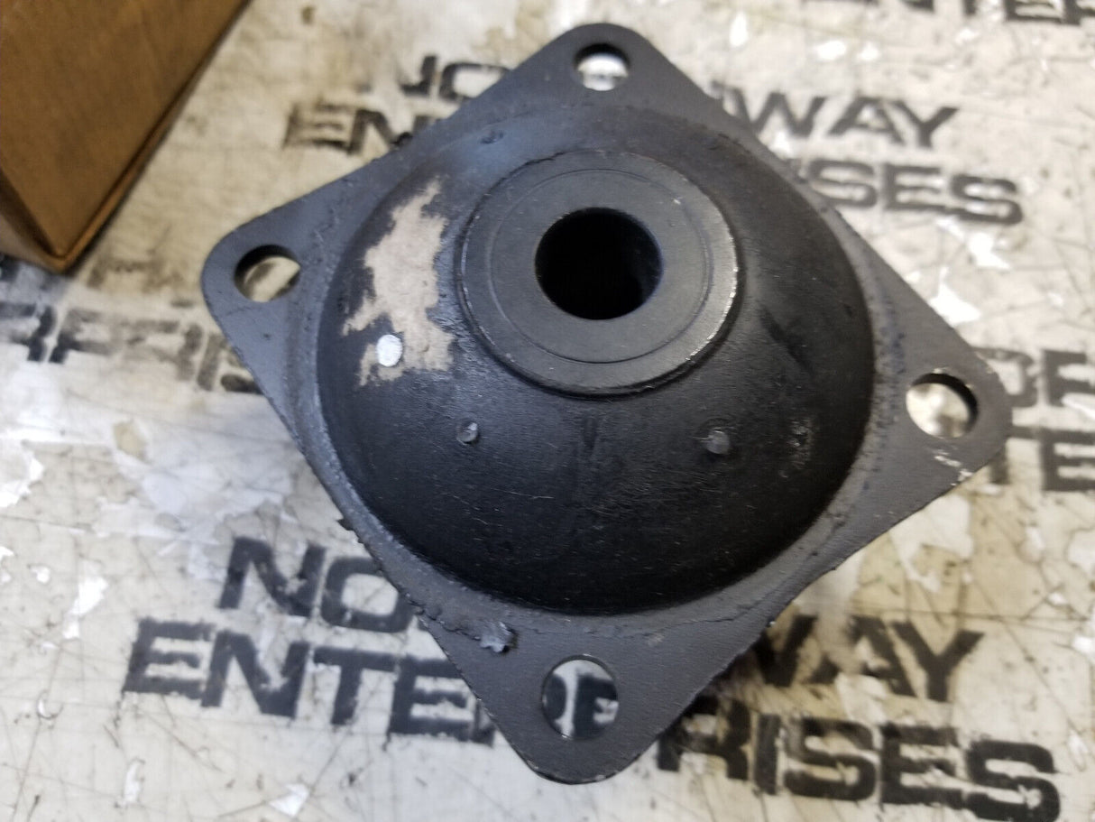 HY0146628 HYSTER FORKLIFT MOUNT0146628