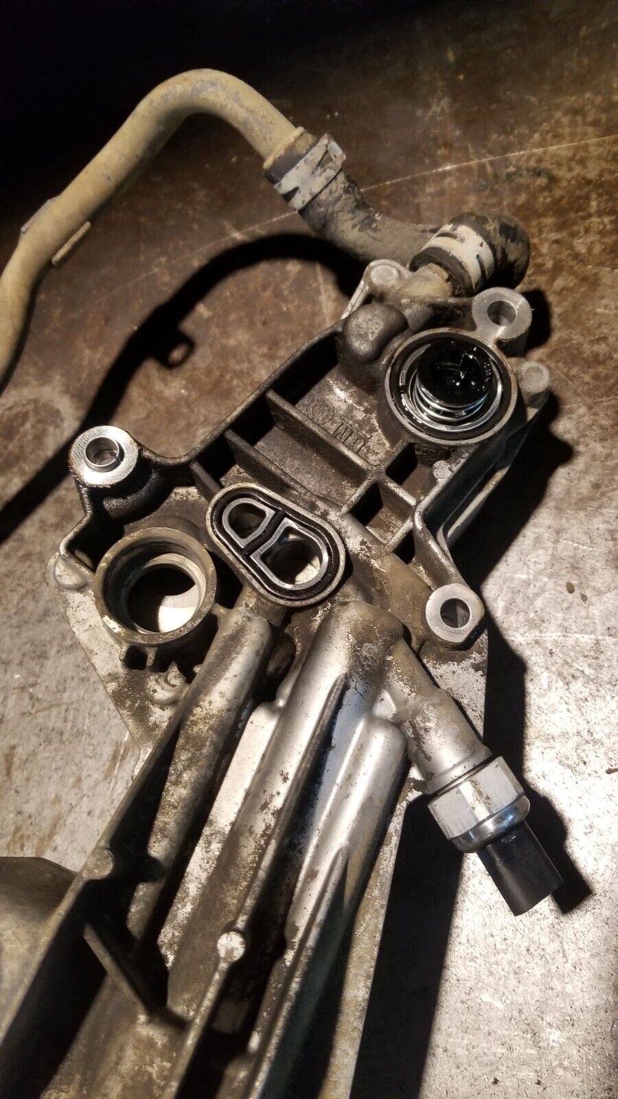 2.8L DURAMAX LWN Oil Filter Housing - GM 55484962