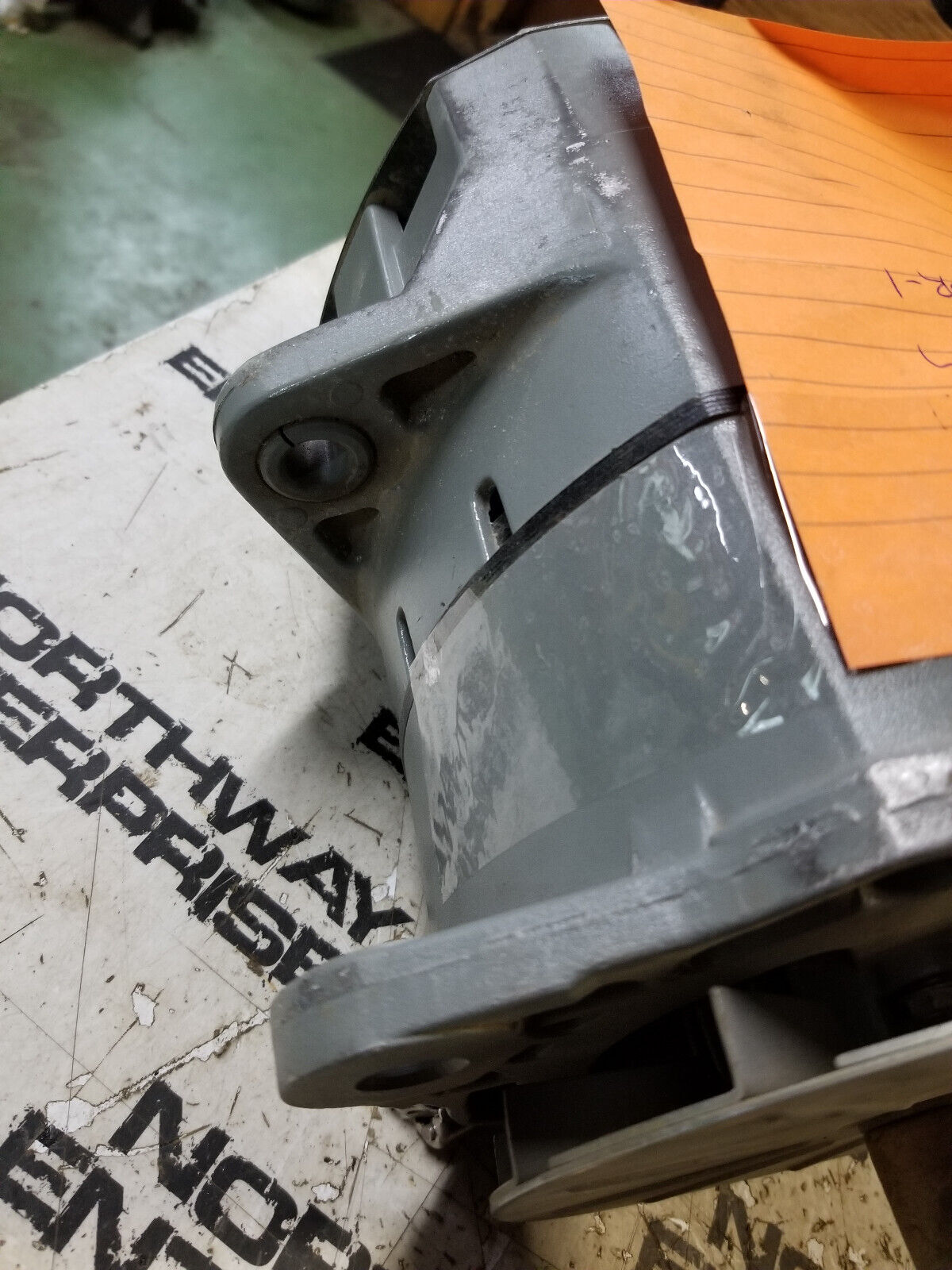 1-2057-00DR-1 Alternator - Delco 33SI Series 135 Amp/12 Volt