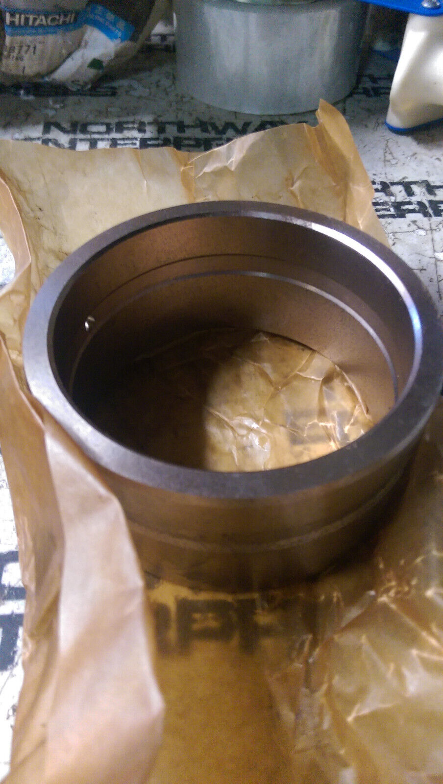 4438771 Hitachi Bushing