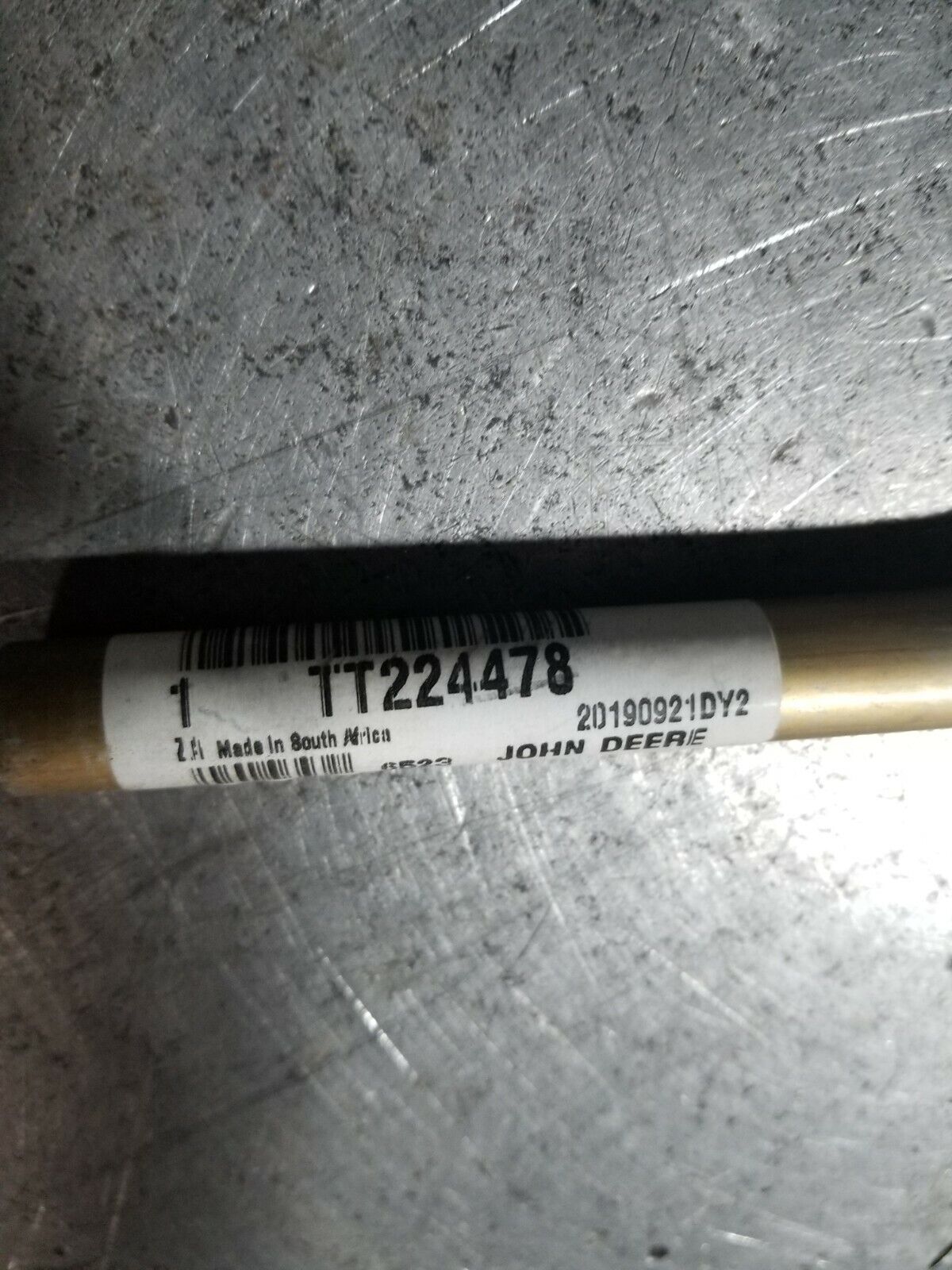 TT224478 OIL PIPE JOHN DEERE