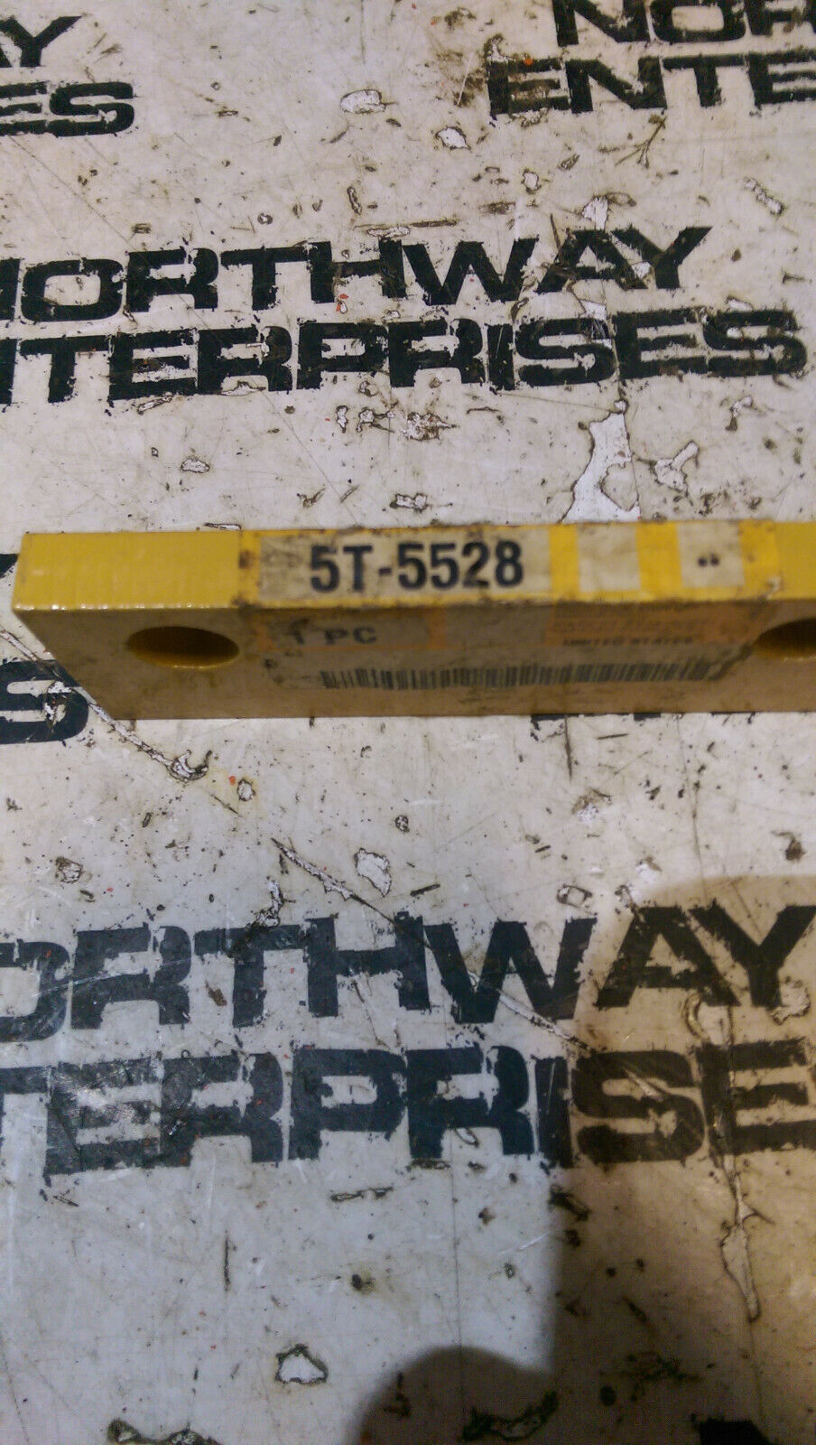 CAT 5T-5528 PLATE