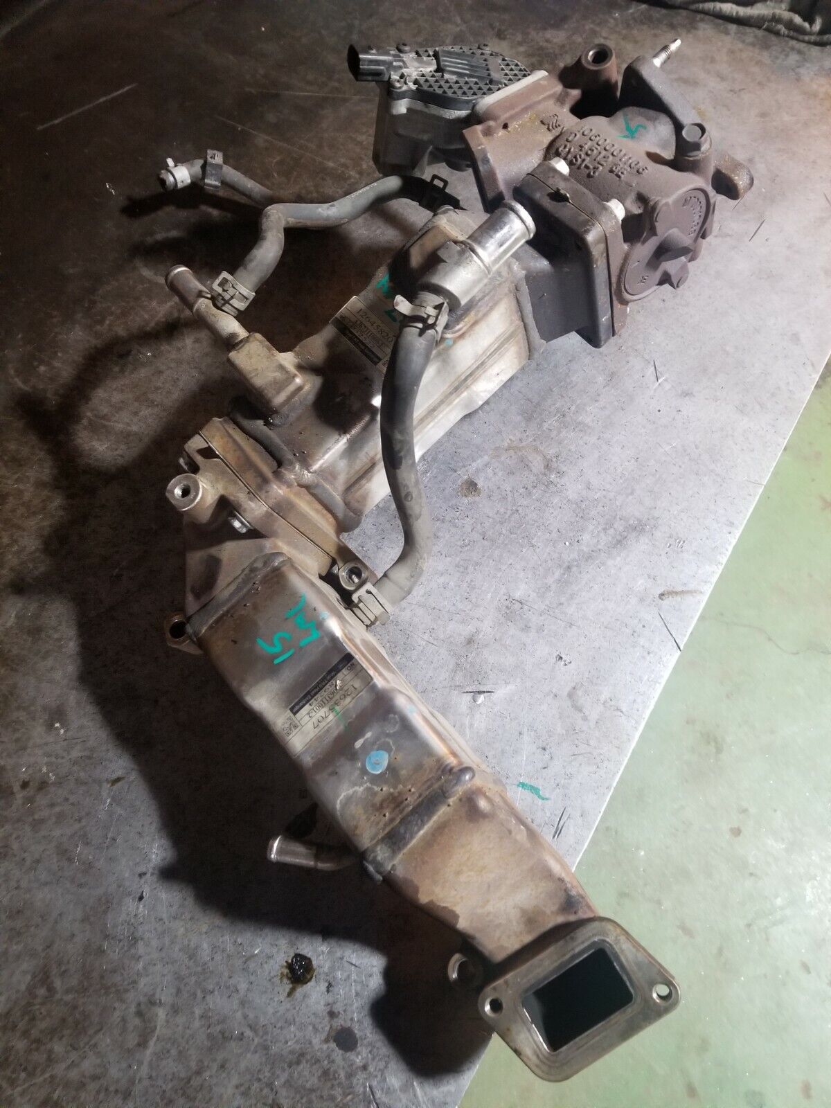 GMC Left 6.6 DURAMAX LML DIESEL EGR COOLERS 12635704 12635707